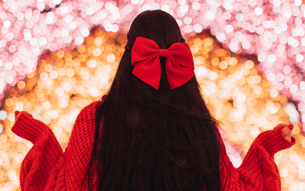 3 chic ways to wear a bow