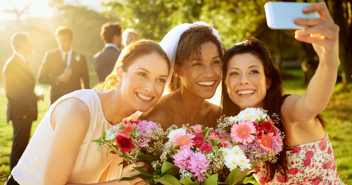 What to wear to a wedding