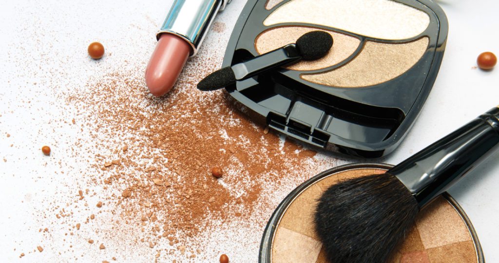 Day to night make-up in 10 minutes